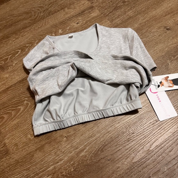 🐶 Yogalicious Tara Heavenly Rib Crop T-Shirt - Picture 4 of 4